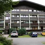 Paul's